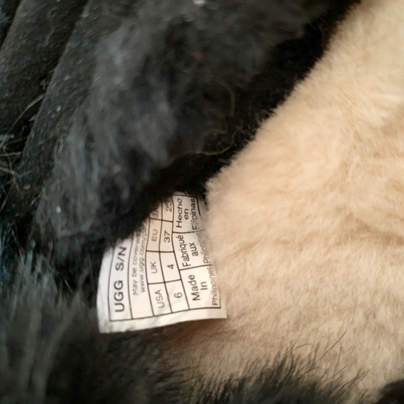 Ugg slippers - Picture 2 of 4